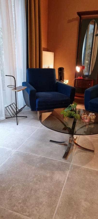 Logies La Chevre Folle - Lodging & Cooking In Style With Shared Kitchen Oostende Buitenkant foto