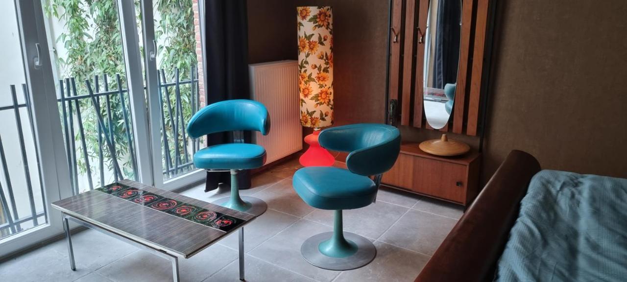 Logies La Chevre Folle - Lodging & Cooking In Style With Shared Kitchen Oostende Buitenkant foto