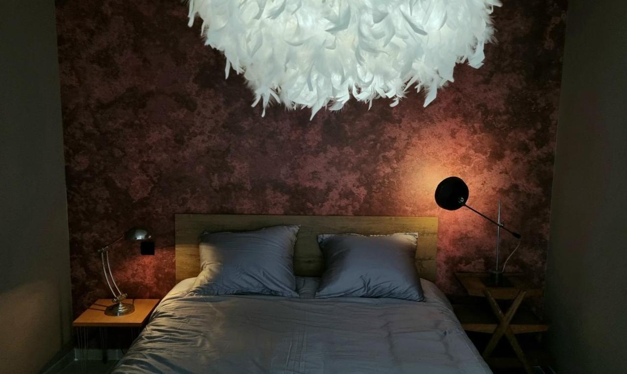 Logies La Chevre Folle - Lodging & Cooking In Style With Shared Kitchen Oostende Buitenkant foto
