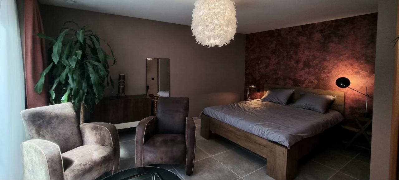 Logies La Chevre Folle - Lodging & Cooking In Style With Shared Kitchen Oostende Buitenkant foto